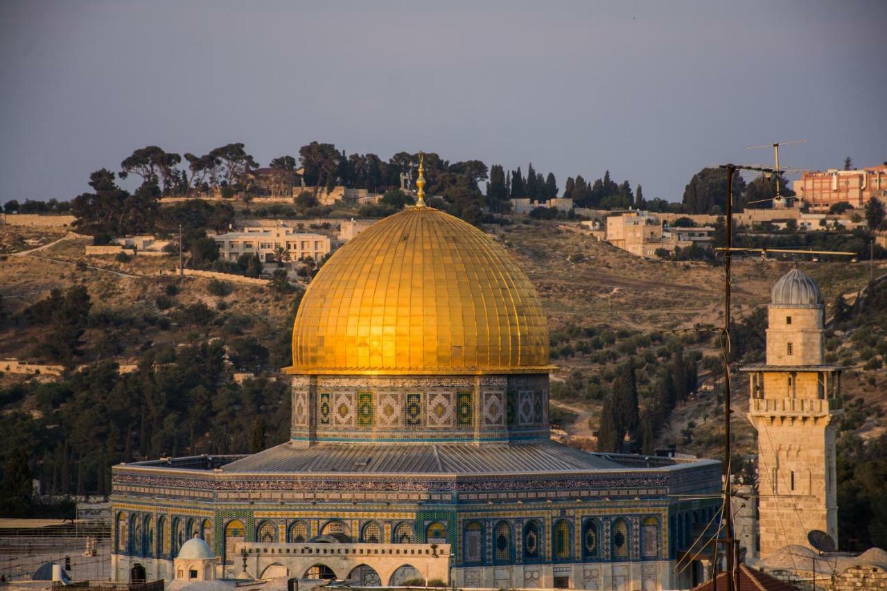 Into Jerusalem Heart ภายนอก รูปภาพ